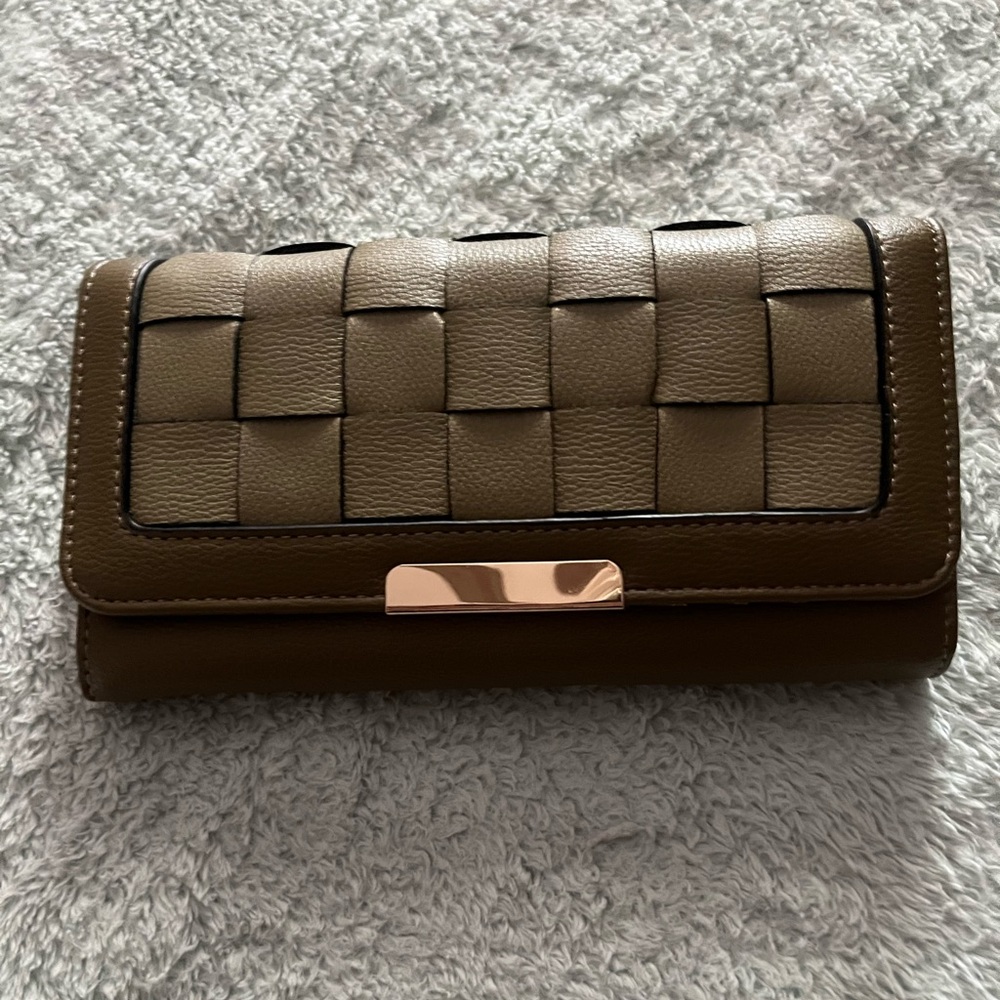 Woven Brown Wallet with Gold Accent